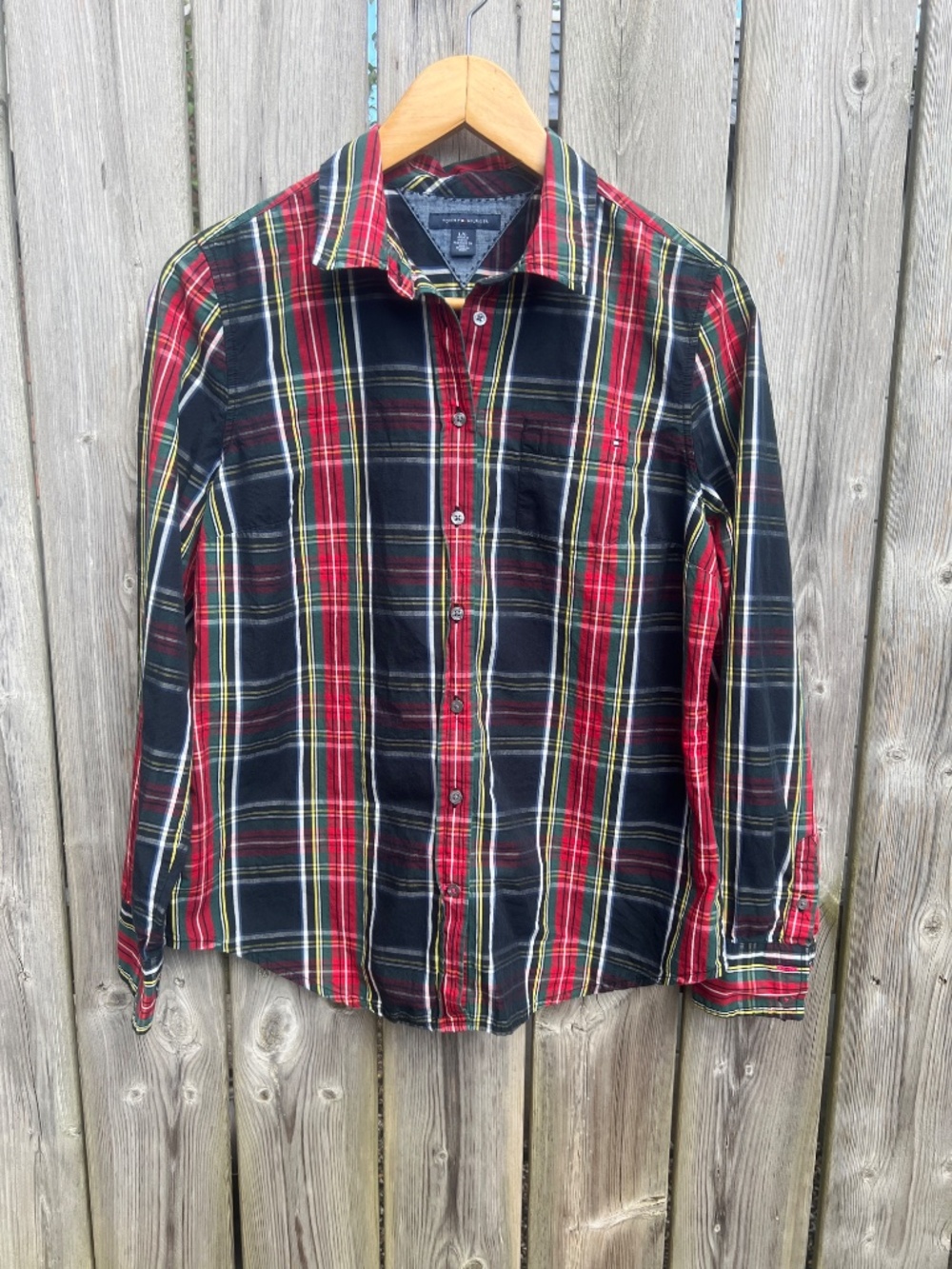 Hilfiger Plaid Shirt Size Large 100% Cotton Long Sleeves Preppy